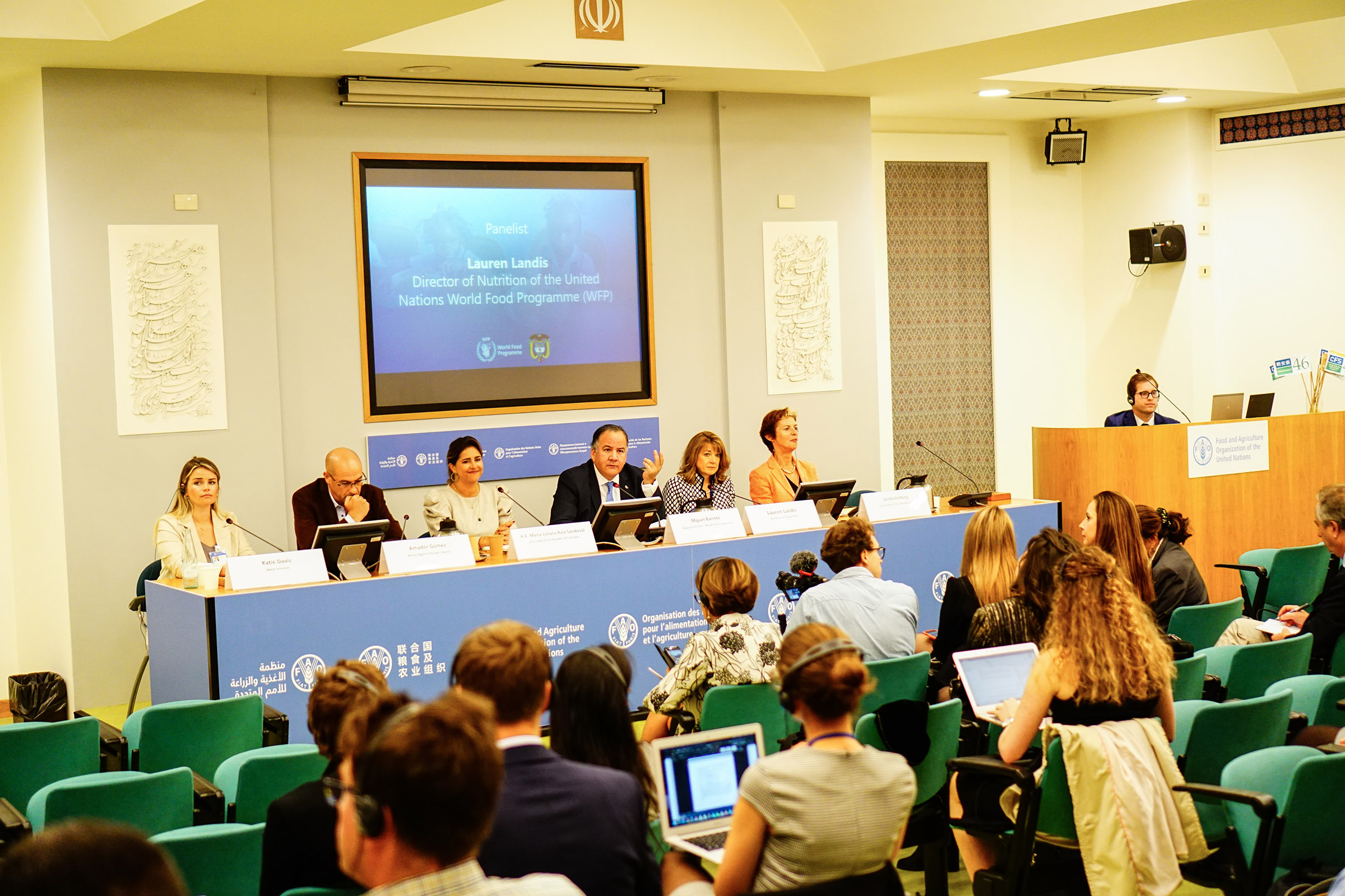 A side event, held in the Green Room at the FAO, “A Path to Sustainability: Are innovation and agroecology capable of working hand-in-hand?” featured panelists from the International Agri Food Network, Maizall, Global Farmer Network, Farming First, and Argentina.